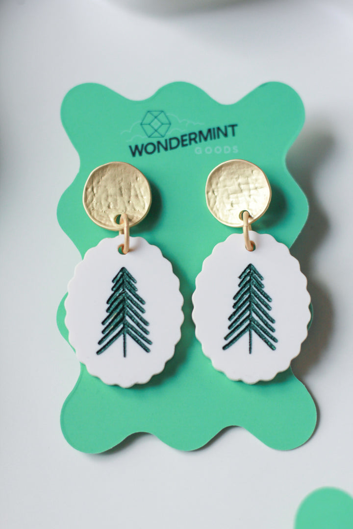 Winter Scalloped Oval Earrings